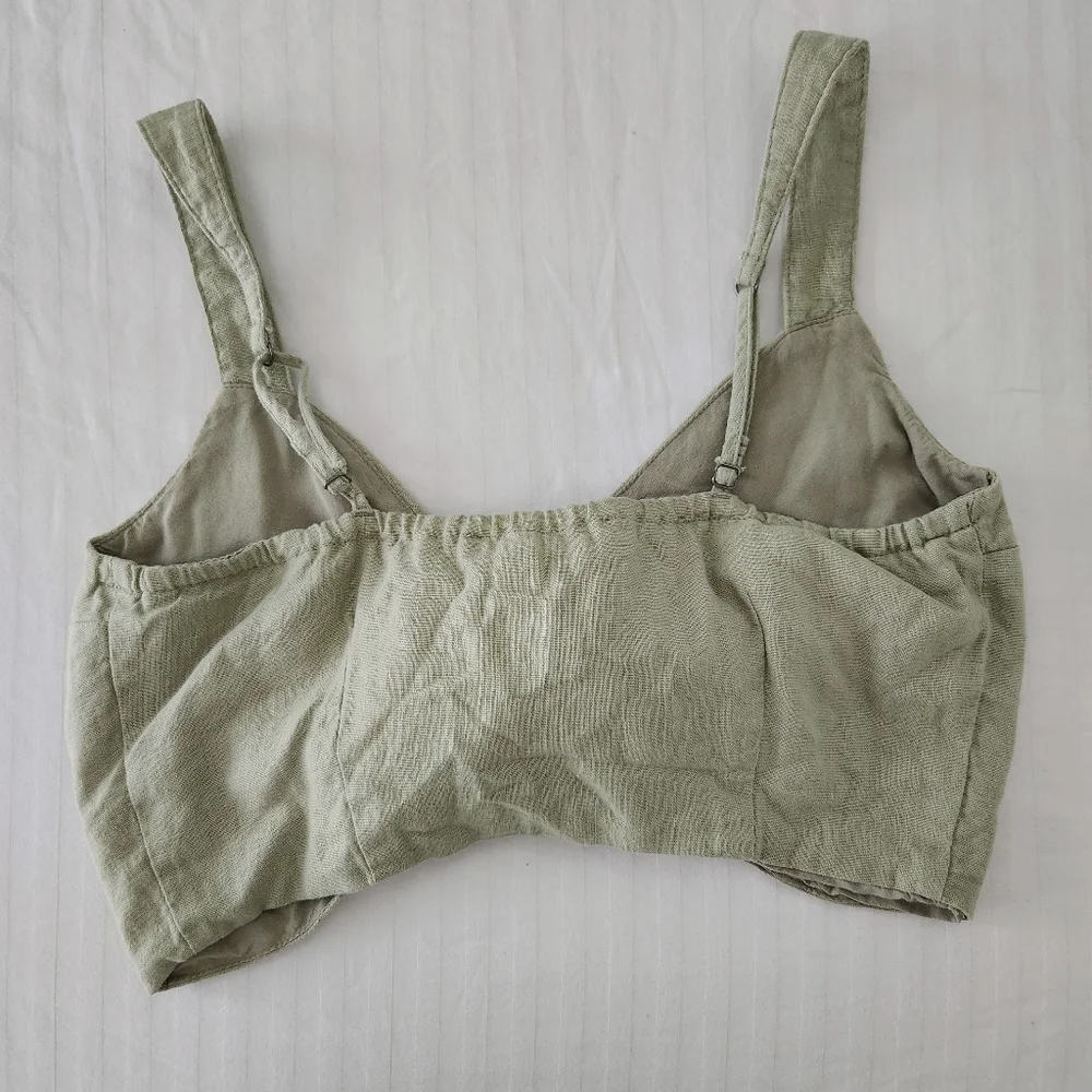 *SOLD* Abercrombie & Fitch Linen Tie Front Cropped Tank in Sage Green - Size S - Picture 3 of 4